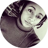 Antonia, an online English teacher