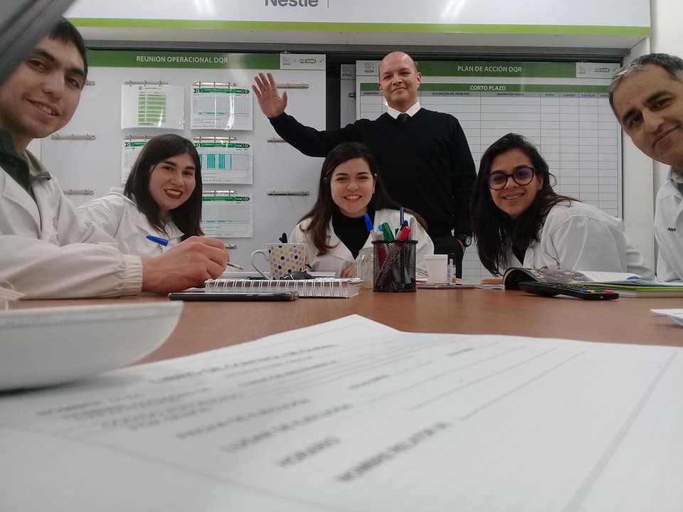 Jorge with his English students at Nestlé Chile.