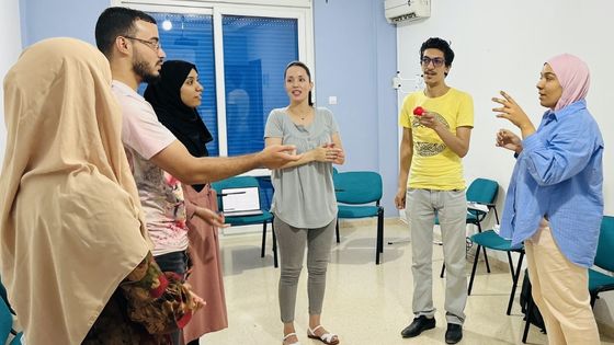 teaching suprasegmentals in the esl classroom